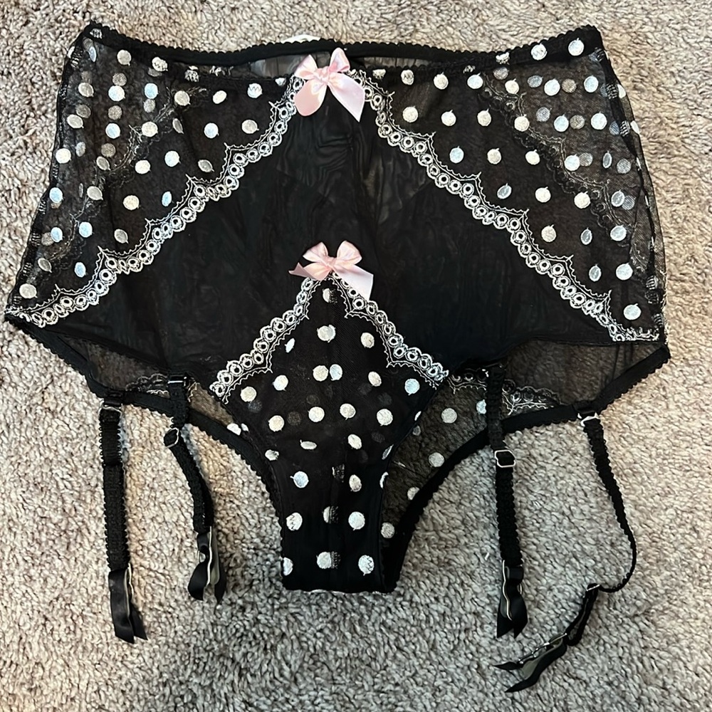 Victoria’s Secret very sexy garter panties